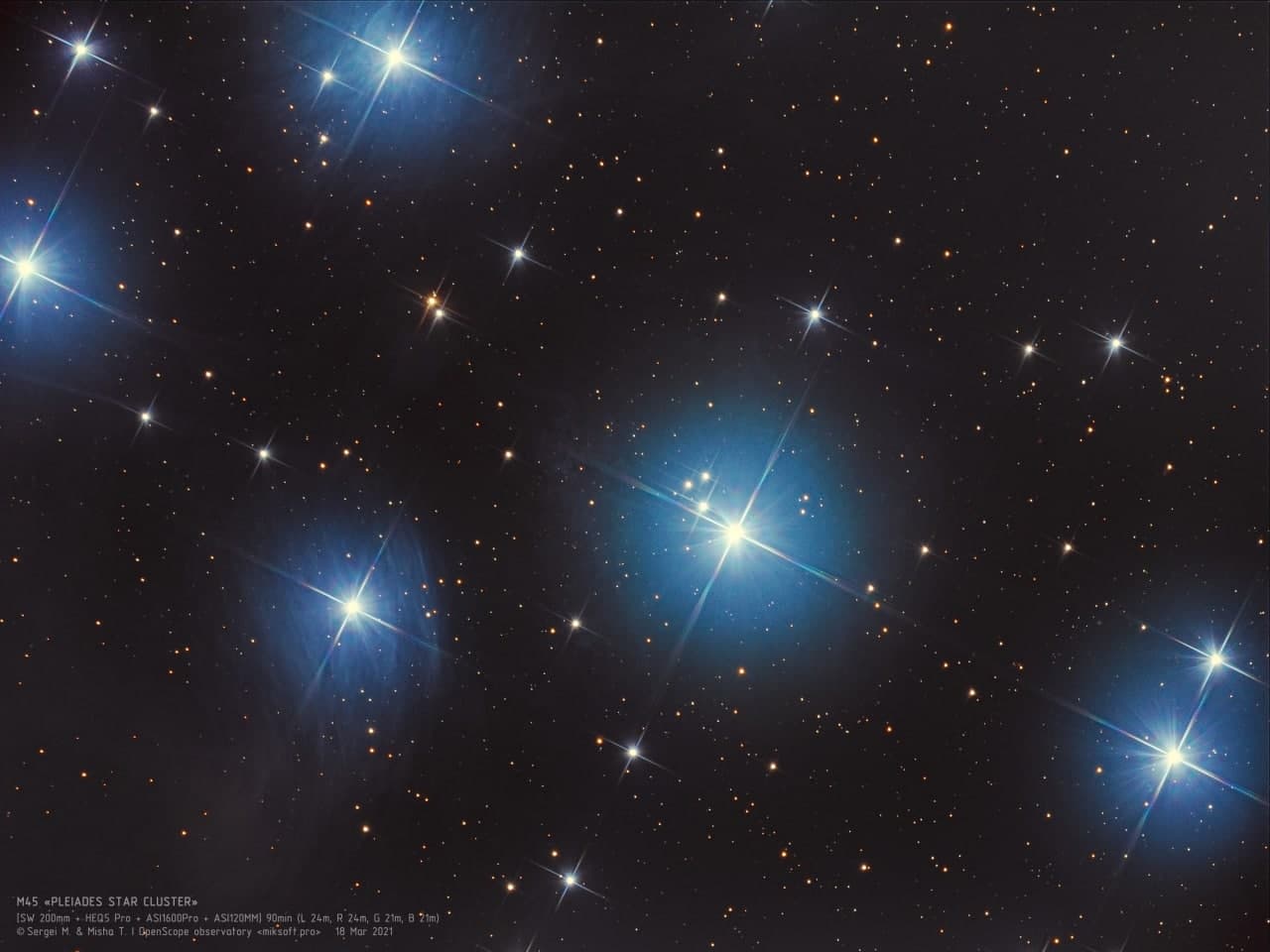 Звездное скопление "Плеяды" (M 45)